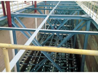 ���̰���