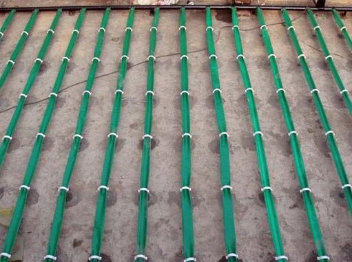 ���̰���